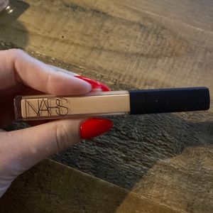 NARS radiant creamy concealer (custard)